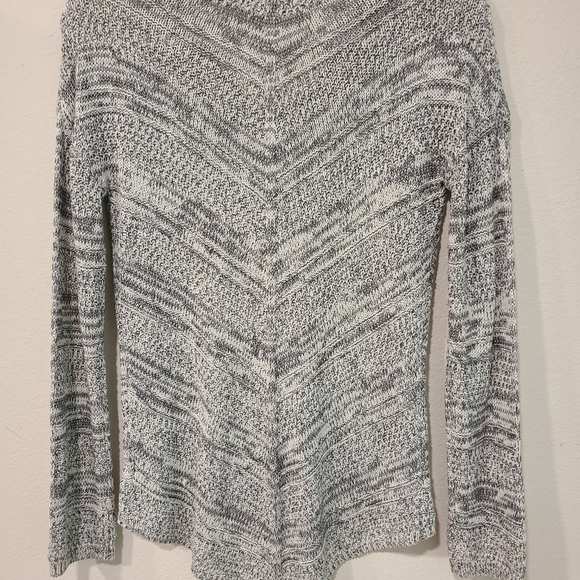 Sweater - Picture 2 of 3